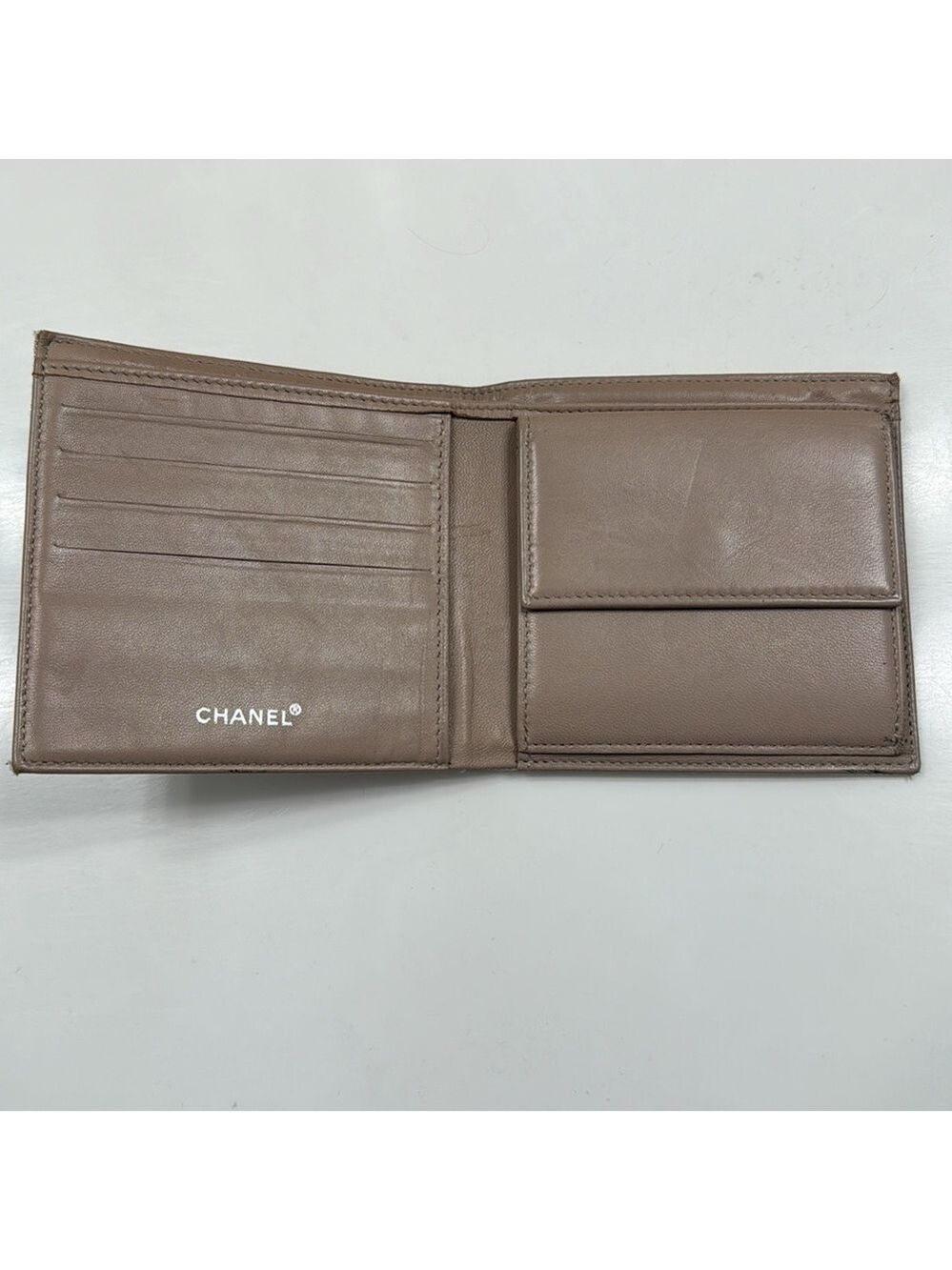 Chanel - Cloth Bifold wallet - great condition AUTHENTIC - Picture 2 of 15